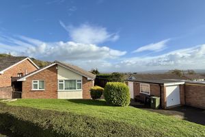 Front/Garage- click for photo gallery